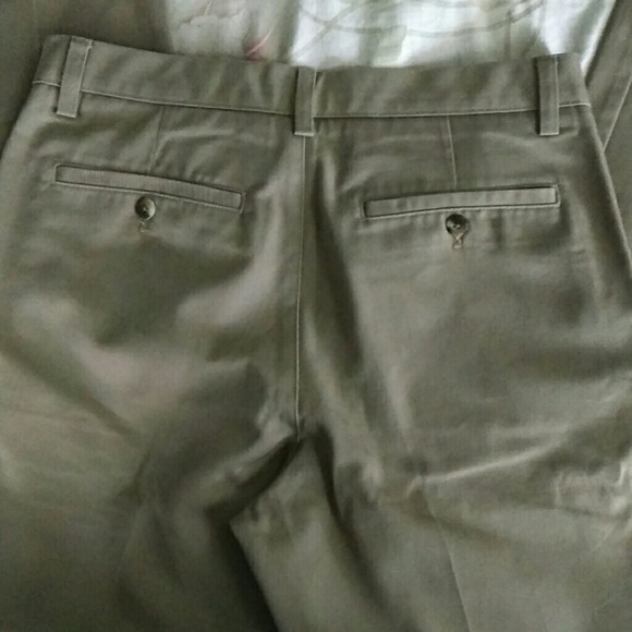 VanHeusen Men's Khaki Dress Pants Size 32/32 - Picture 3 of 6